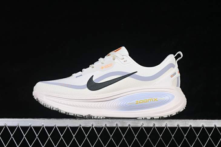 Picture of Nike Vomero 18 _SKUfw21872967479009982fw